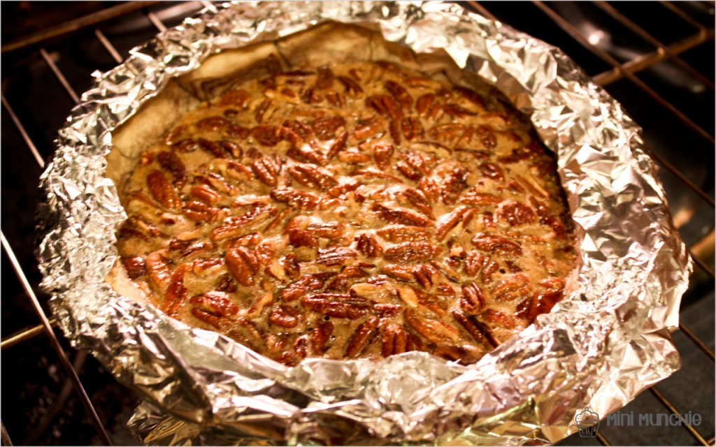 cinnamon bun pecan pie1-4