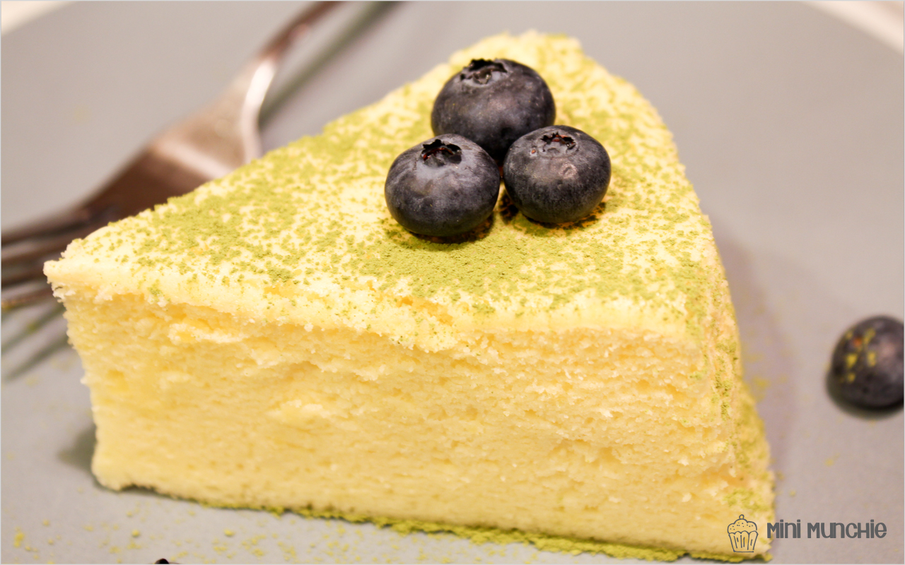 Light Fluffy Cheesecake Mini Munchie